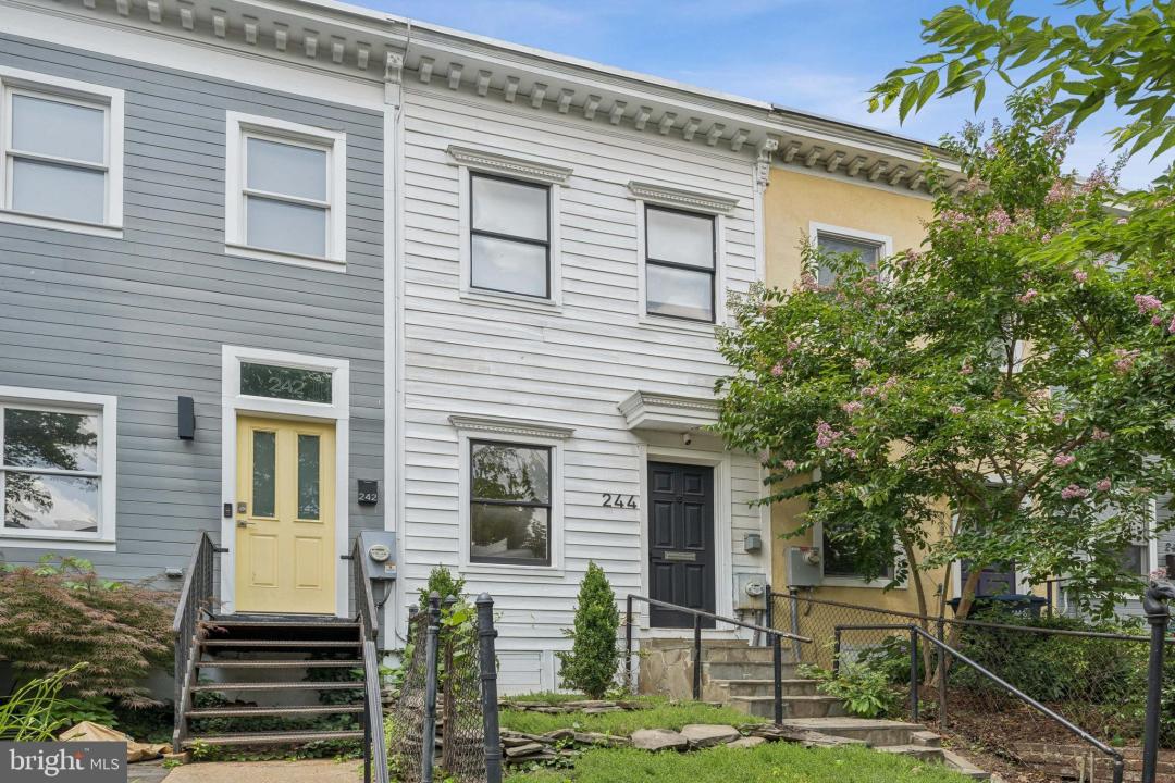 244 10th Street NE, וושינגטון, Washington D.C. 20002, ארצות הברית של אמריקה