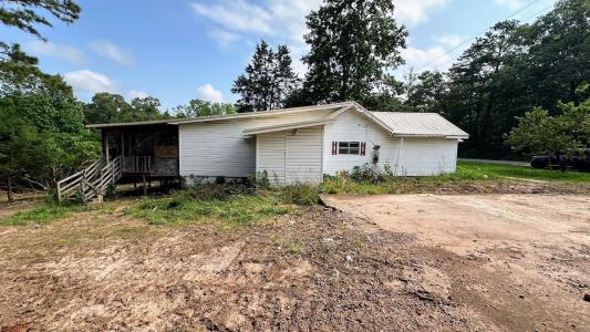 1565 County Road 61, Roanoke, Alabama 36274