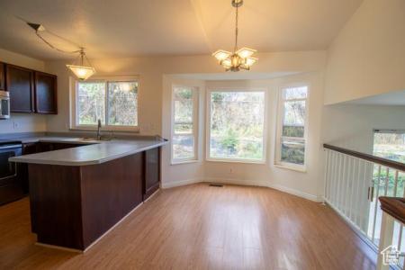 6033 S 4520 ST W, Salt Lake City, 猶他州 84118, 美國