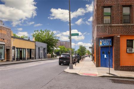 375 Huguenot Street, New Rochelle, New York 10801