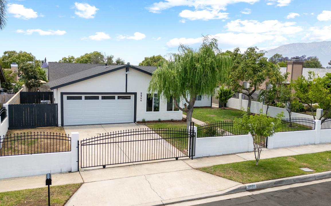 9944 Poplar Ave, Fontana, Kalifornien 92335, USA