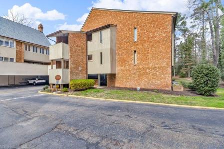 376 Merrimac Trail #113, Williamsburg, Virginia 23185, Amerika Birleşik Devletleri