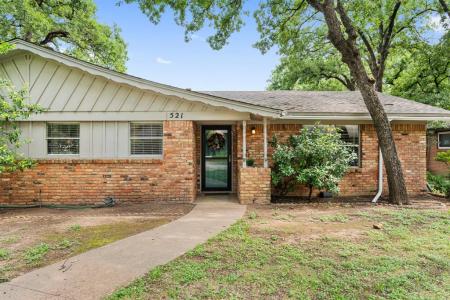 521 Brookview DR, Hurst, Texas 76054, Estados Unidos