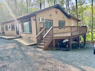 1078 Harmony Drive, Lake Ariel, Pennsylvania 18436, USA
