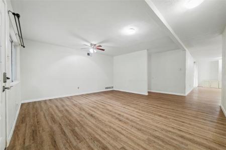 325 Belmont Street, Hurst, Texas 76053, HOA KỲ