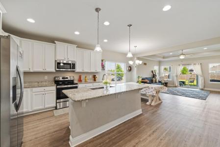 809 Whispering Creek Avenue, Freeport, Florida 32439, USA