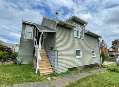 326 W College St, Canonsburg, 賓夕法尼亞州 15317, 美國