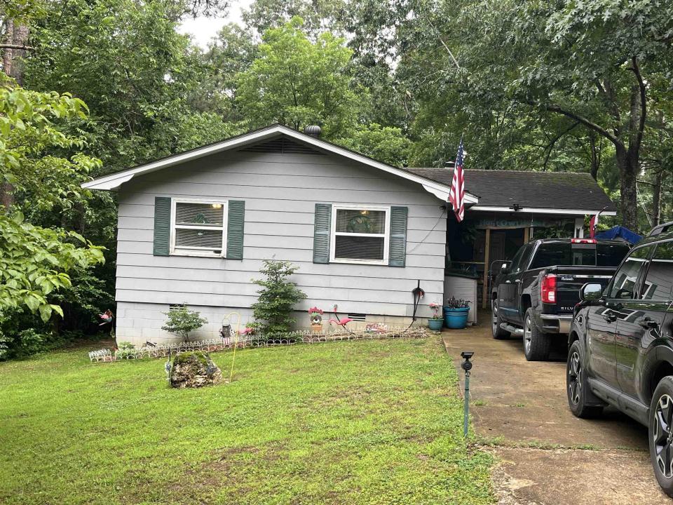 1702 E Spring Drive, Horseshoe Bend, Arkansas 72512