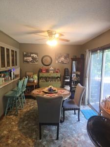 1702 E Spring Drive, Horseshoe Bend, Arkansas 72512