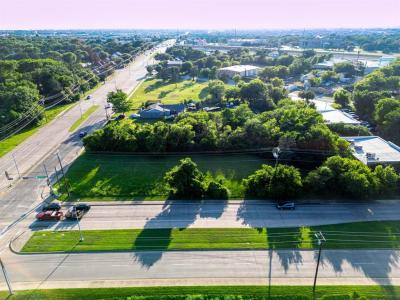 727 E Pleasant Run Road, Cedar Hill, Texas 75104