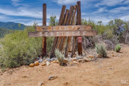 1071 Eugene St, Maricopa, California 93268, USA