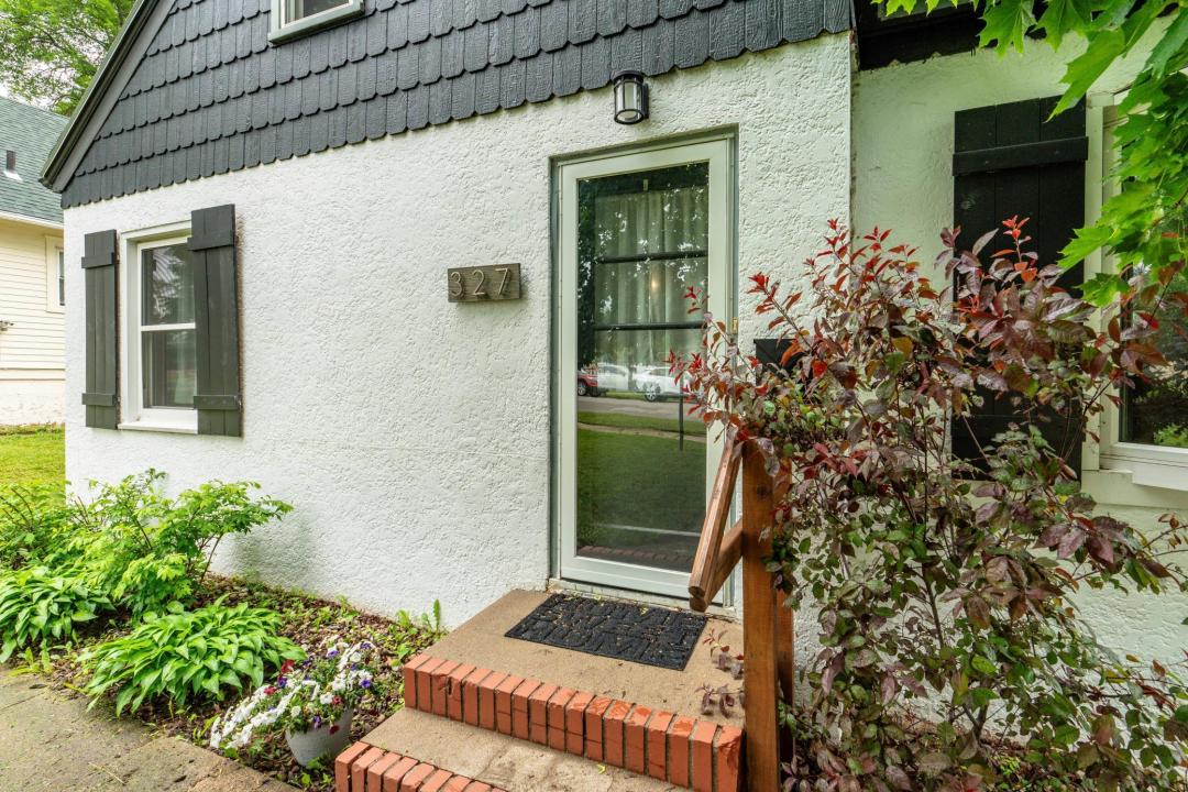 327 W Channing Avenue, Fergus Falls, Minnesota 56537, Stati Uniti