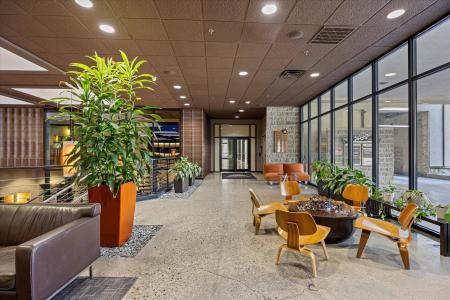 270 E Highland Ave, Milwaukee, Wisconsin 53202