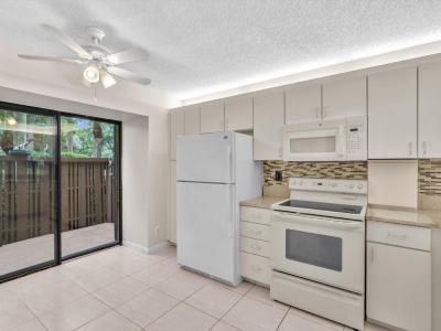 3950 Cocoplum Cir , D, Coconut Creek, Florida 33063, USA