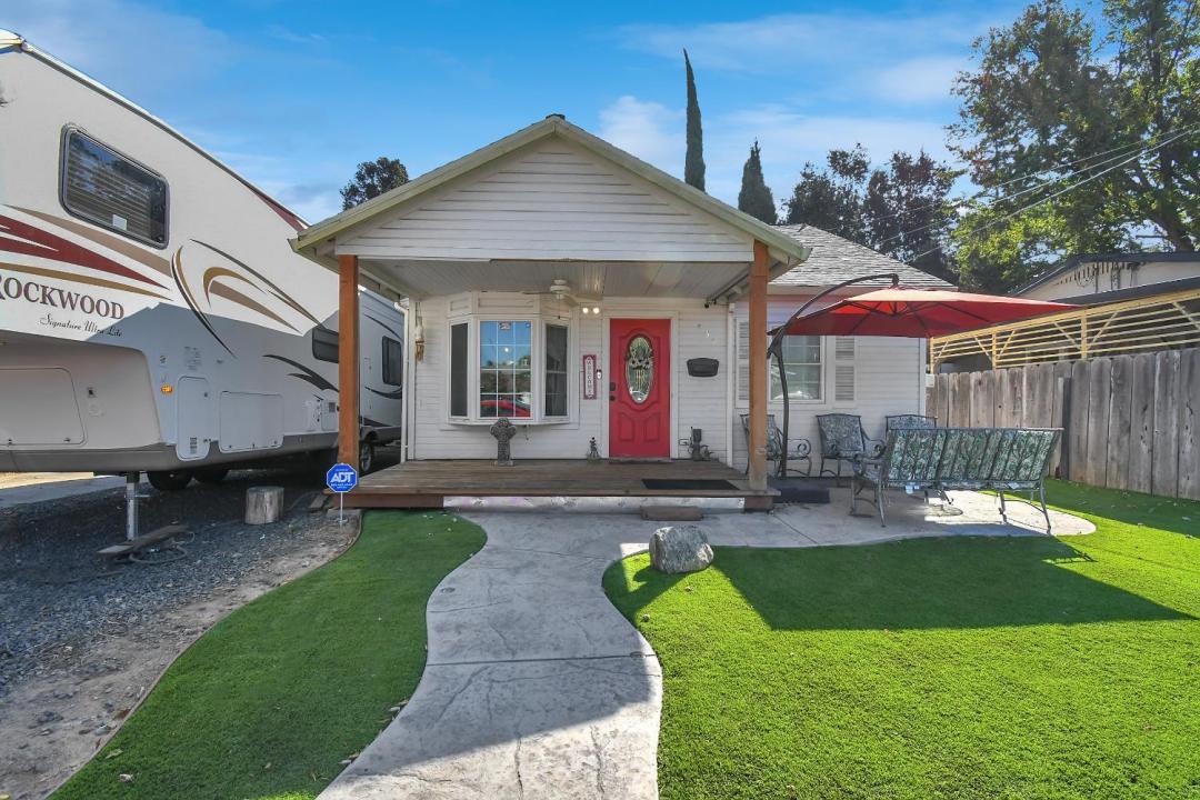 739 Olive Street, Yuba City, California 95991