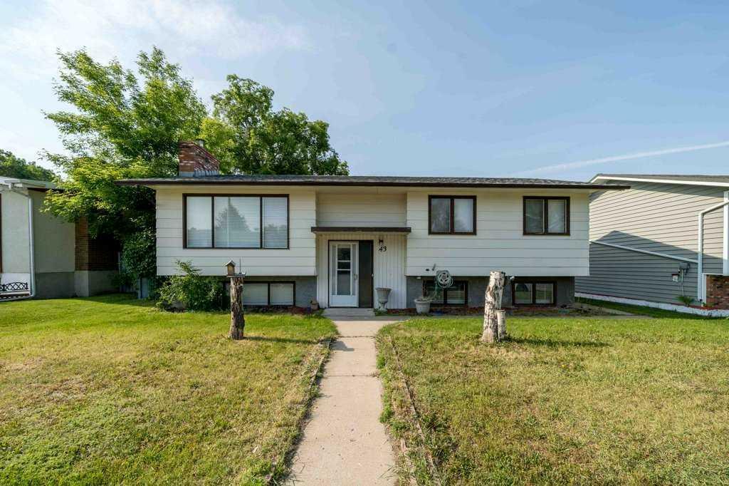 43 GREENBROOK WAY E, Brooks, アルバータ T1R 0J2, カナダ