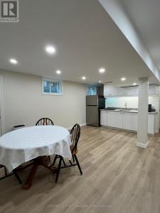 2062 CHERRYWOOD TRAIL, London North (north M), Ontario N6H 0C8, Canadá