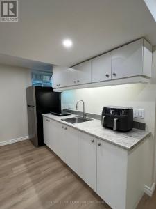2062 CHERRYWOOD TRAIL, London North (north M), Ontario N6H 0C8, Canadá