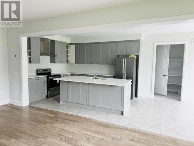 233 HARWOOD AVENUE, Woodstock (woodstock - North), 安大略省 N4T 0P3, 加拿大