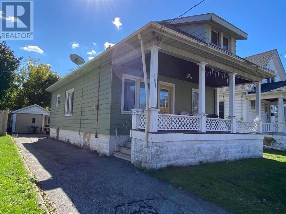 491 WELLINGTON STREET, Sarnia, Ontario N7T 1J1, Canada