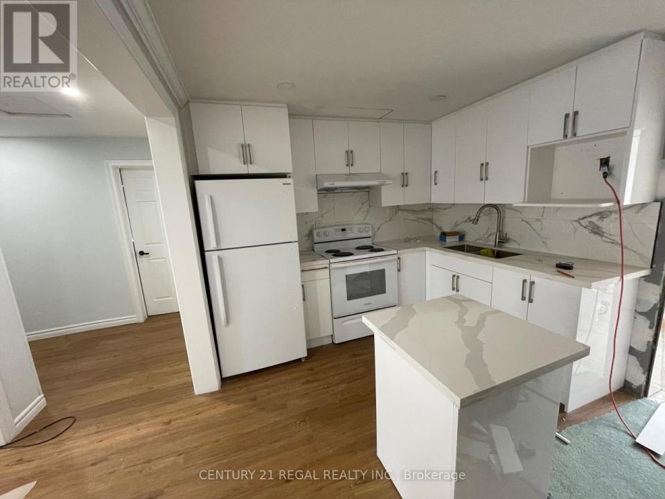 215 QUEEN STREET SOUTH, Mississauga (streetsville), Ontario L5M 1L6, Canada