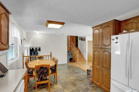 227 RODENBUSH DRIVE, Regina, Saskatchewan S4R 6X1, Canada