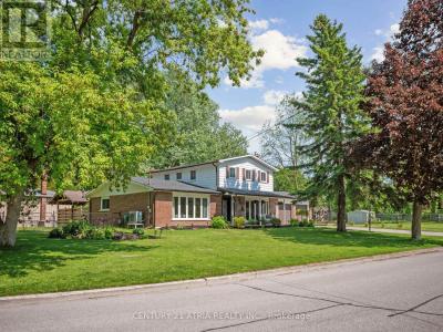 7 MAY AVENUE, East Gwillimbury (sharon), Ontario L0G 1V0, Canada