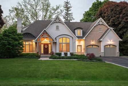 209 DONESSLE DRIVE, Oakville, Ontario L6J 3Y7, Canadá