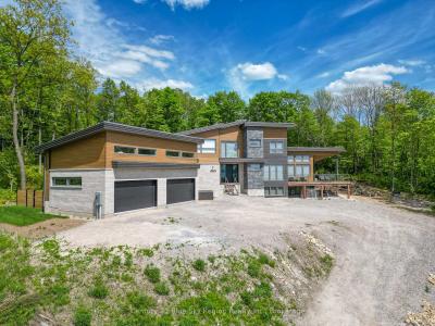 460 SURREY DRIVE, North Bay, Ontario P1C 1E5, Kanada