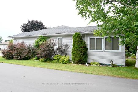 1 REYNOLDS PLACE N, Prince Edward County, Ontario K0K 3L0, Canada