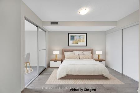 18 HARDING BOULEVARD, Richmond Hill, Ontario L4C 0T3, Kanada