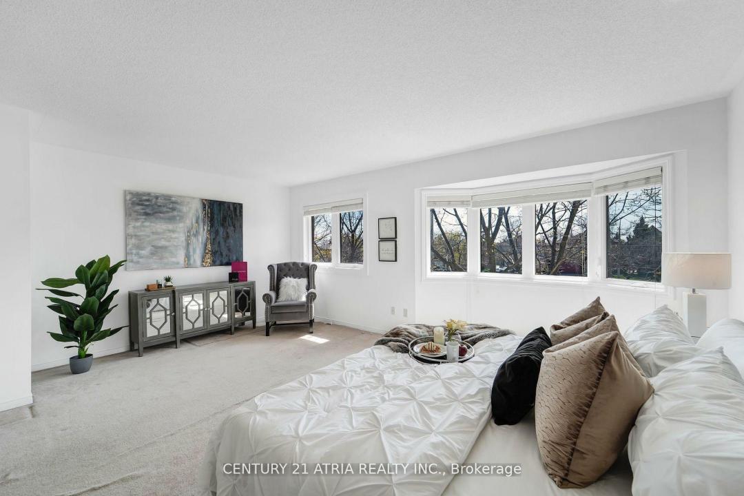 1485 TORRINGTON DRIVE, Mississauga, Ontario L5V 1Y3, Kanada