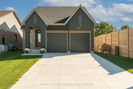 128 SCOTTS DRIVE, Lucan Biddulph, Ontario N0M 2J0, Canada