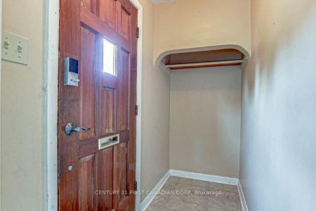 1598 HANSULD STREET, London East, Ontario N5V 1Y5, Canadá
