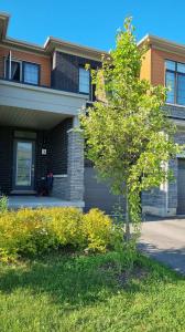 7789 KALAR ROAD, Niagara Falls, Ontario L2H 3T8, Canada