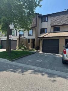 6040 MONTEVIDEO ROAD, Mississauga, Ontario L5N 2T4, Canadá