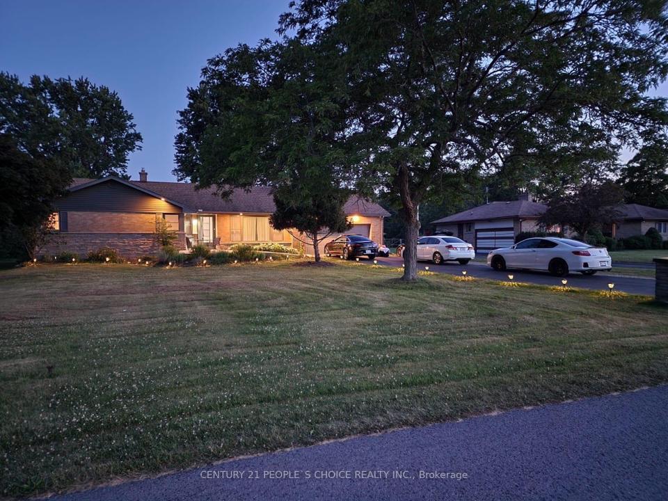 1467 NIAGARA PARKWAY, Fort Erie, Ontario L2A 5M4, Canada