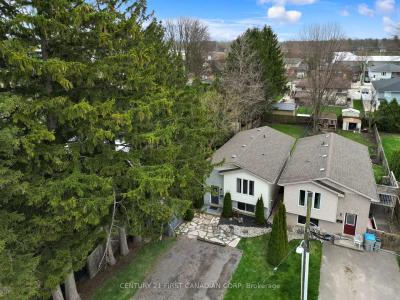 126 SCOTT STREET E, Strathroy-Caradoc-, Ontario N7G 1K2, Canada