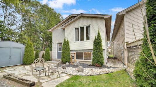 126 SCOTT STREET E, Strathroy-Caradoc-, Ontario N7G 1K2, Canada
