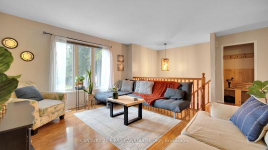 126 SCOTT STREET E, Strathroy-Caradoc-, Ontario N7G 1K2, Canada