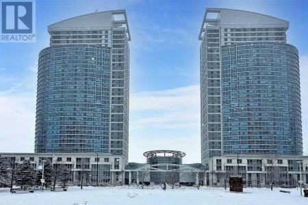 36 LEE CENTER DRIVE, Toronto, Ontario M1H 3K2, Canada