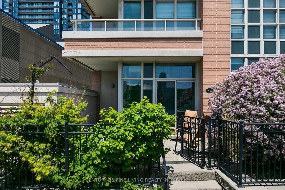 6 PIRANDELLO STREET, Toronto, Ontario M6K 0B1, Canadá