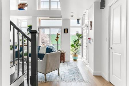 6 PIRANDELLO STREET, Toronto, Ontario M6K 0B1, Canadá