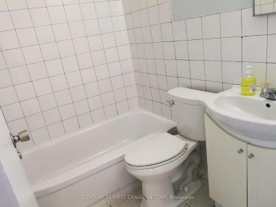 1170 HAMILTON ROAD, London East, Ontario N5W 1A9, Canadá