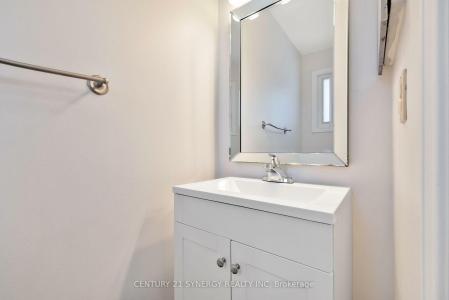 861 KARSH DRIVE, Hunt Club - South Keys And Area, Ontario K1G 4T9, Canada