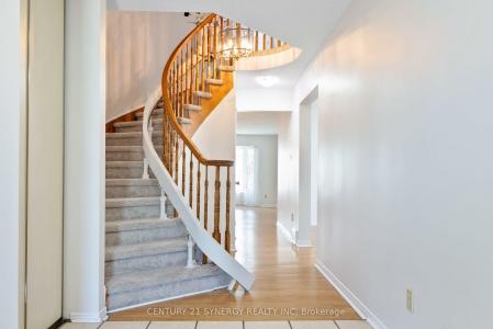 861 KARSH DRIVE, Hunt Club - South Keys And Area, Ontario K1G 4T9, Canada