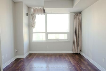 208 ENFIELD PLACE, Mississauga, Ontario L5B 0G8, Canada