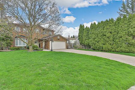 861 COLUMBIA COURT, Newmarket, Ontario L3Y 6L6, Canada
