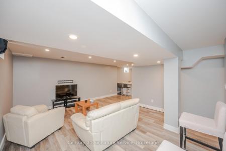 27 MOONEY TRAIL, New Tecumseth, Ontario L9R 0J4, Canadá