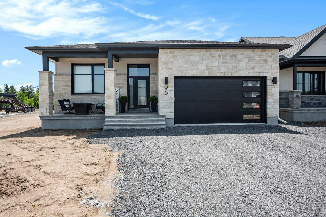 96 HELEN STREET, North Stormont, Ontario K0A 1R0, Canada